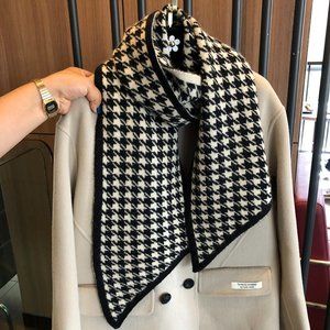 Brand new. narrow scarf